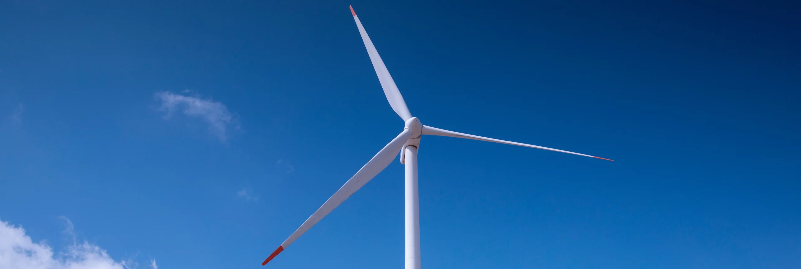 Wind turbine in cold conditions, 1