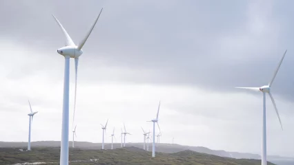 Wind turbine icing in winter weather, 1